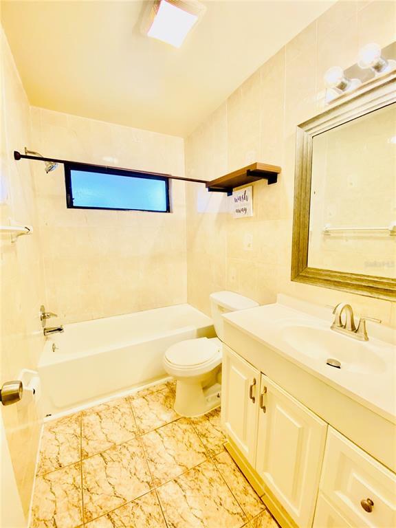 Building Photo - 378 Chicago Woods Cir