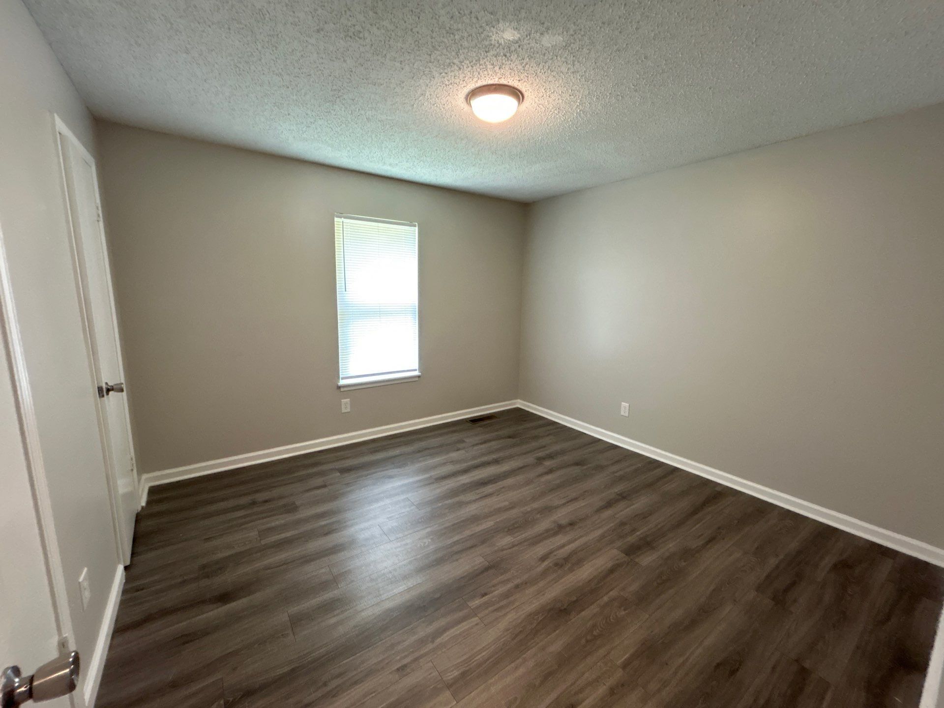 Building Photo - 121 Hillshire Cv