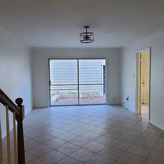 Building Photo - 6329 Ivanhoe Ln