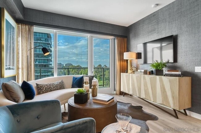 Building Photo - 525 Olive St