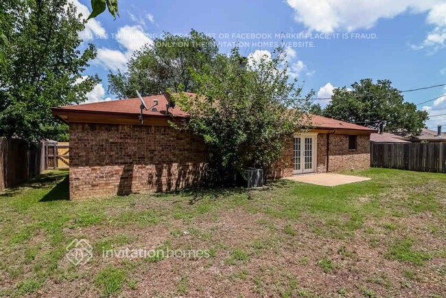 Building Photo - 6408 Big Springs Dr
