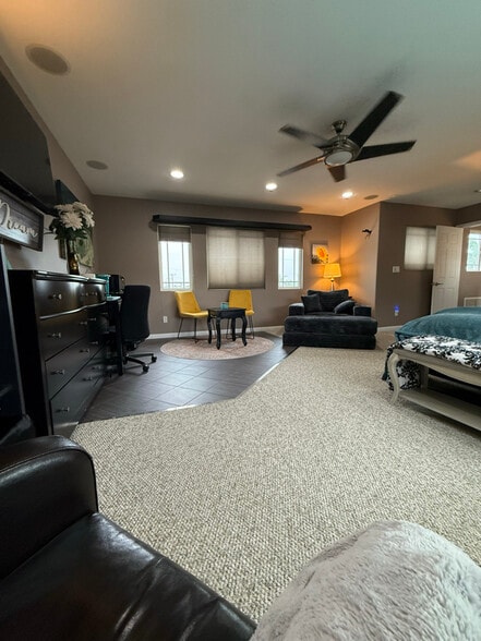 Building Photo - 6052 Wintergreen Dr