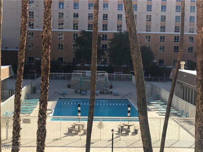 Building Photo - 205 E Harmon Ave