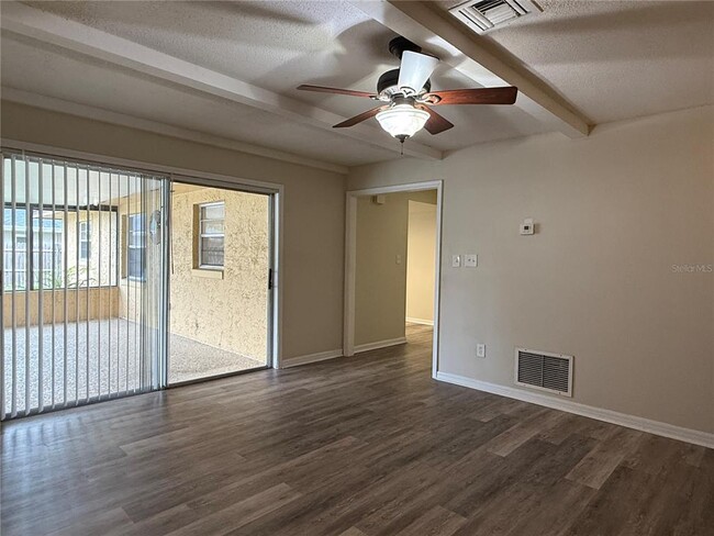 Building Photo - 134 Glendale Dr