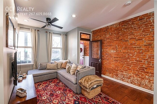 Building Photo - 2017 Memphis St