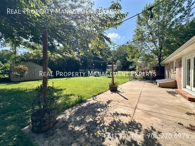 Building Photo - 4201 Winedale Ln