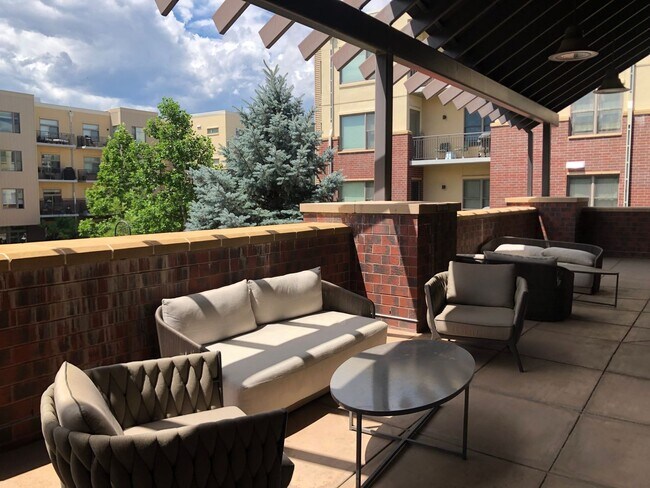 Building Photo - Two Bedroom Condo Available at The Peloton in Boulder