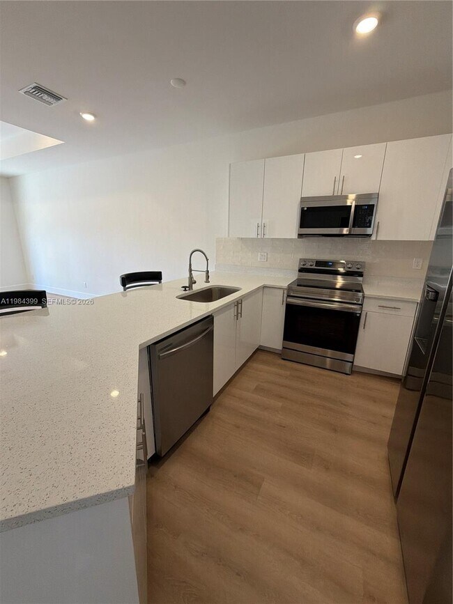 Building Photo - 4717 28th St SW