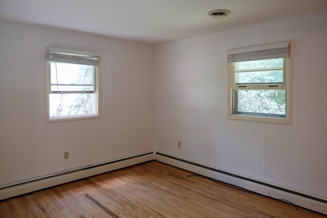 Building Photo - Must See Ranch Single Family Home