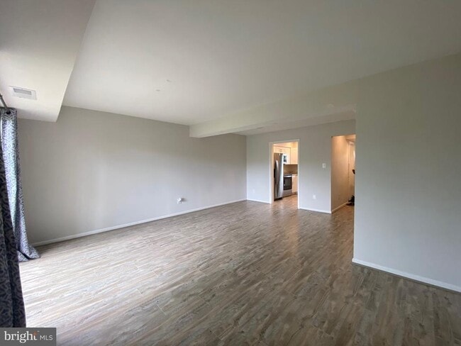 Building Photo - 1033 Margate Ct