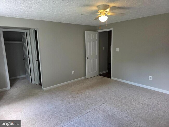 Building Photo - 12920 Framingham Ct