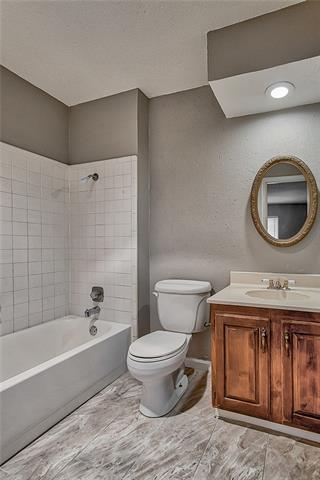 Building Photo - 1472 Rockshire Dr