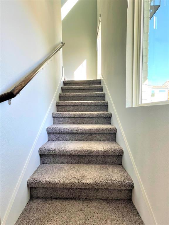 Building Photo - 15110 Forum Ave