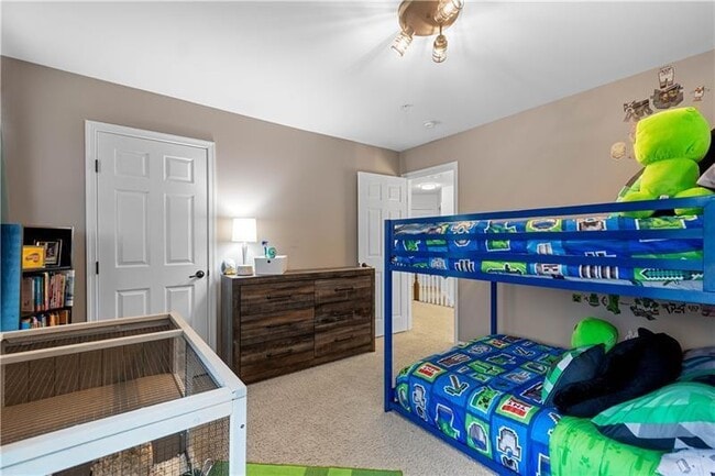 Building Photo - 294 Maple Ridge Dr