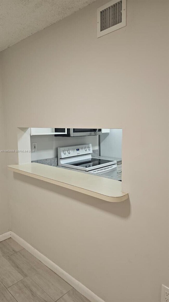 Building Photo - 5720 SW 5th St