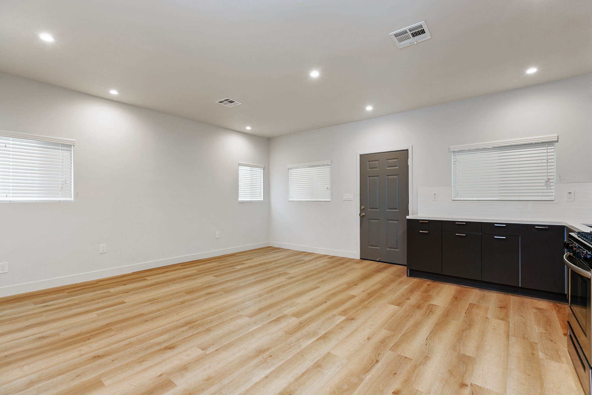 Building Photo - 1784 S Rimpau Blvd