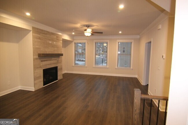 Building Photo - 1329 Rosen Rd