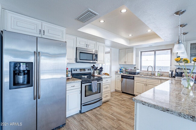 Building Photo - 4353 E Pearce Rd