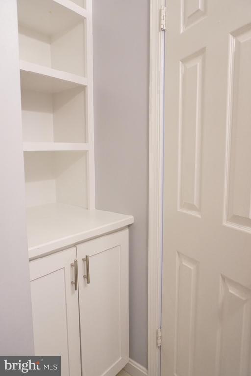 Building Photo - 13998 New Braddock Rd