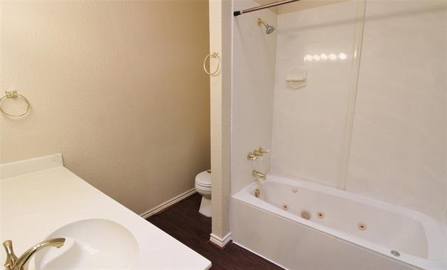 Building Photo - 1218 Mission St