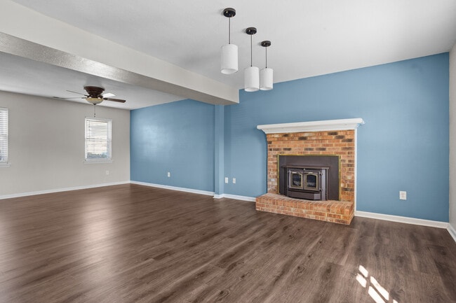 Building Photo - 5100 Egham Ct