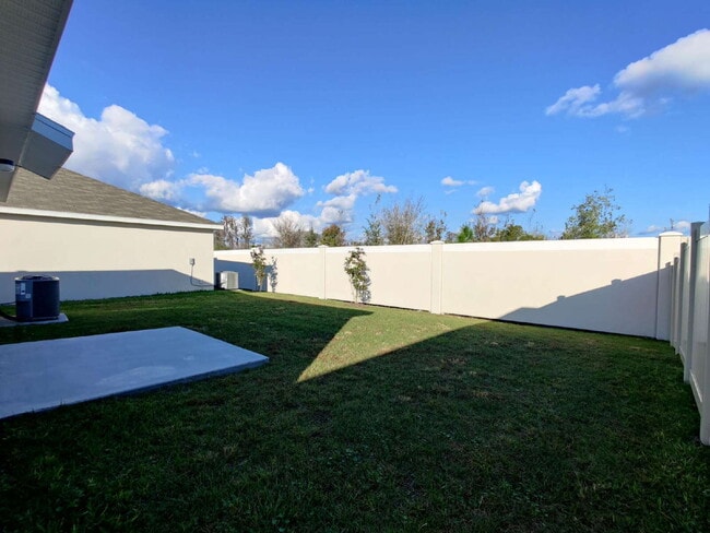 Building Photo - 3210 Suncoast Plains Dr