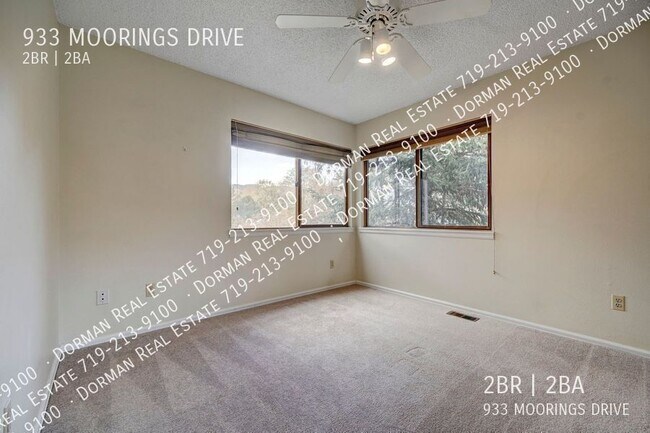 Building Photo - 933 Moorings Dr