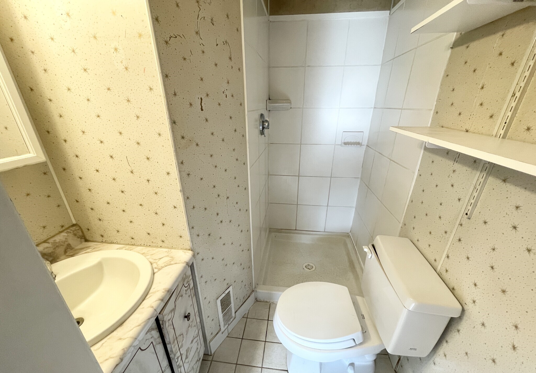 Building Photo - 105 Buttonwood St