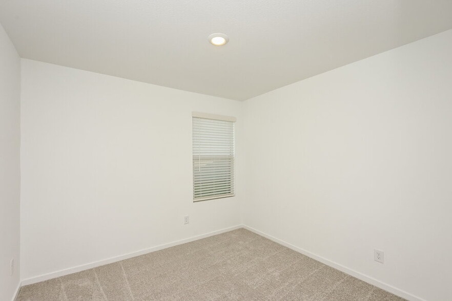 Building Photo - 2217 La Vis Ln