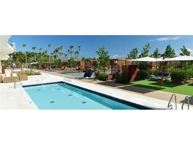 Building Photo - 9349 Collins Ave