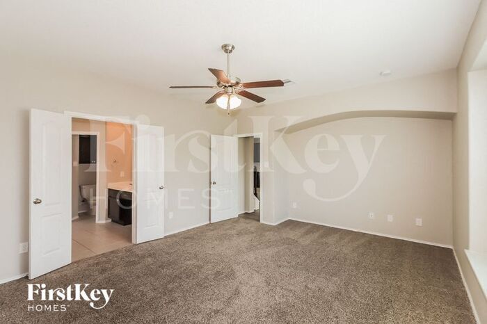 Building Photo - 439 Sky Ridge Dr