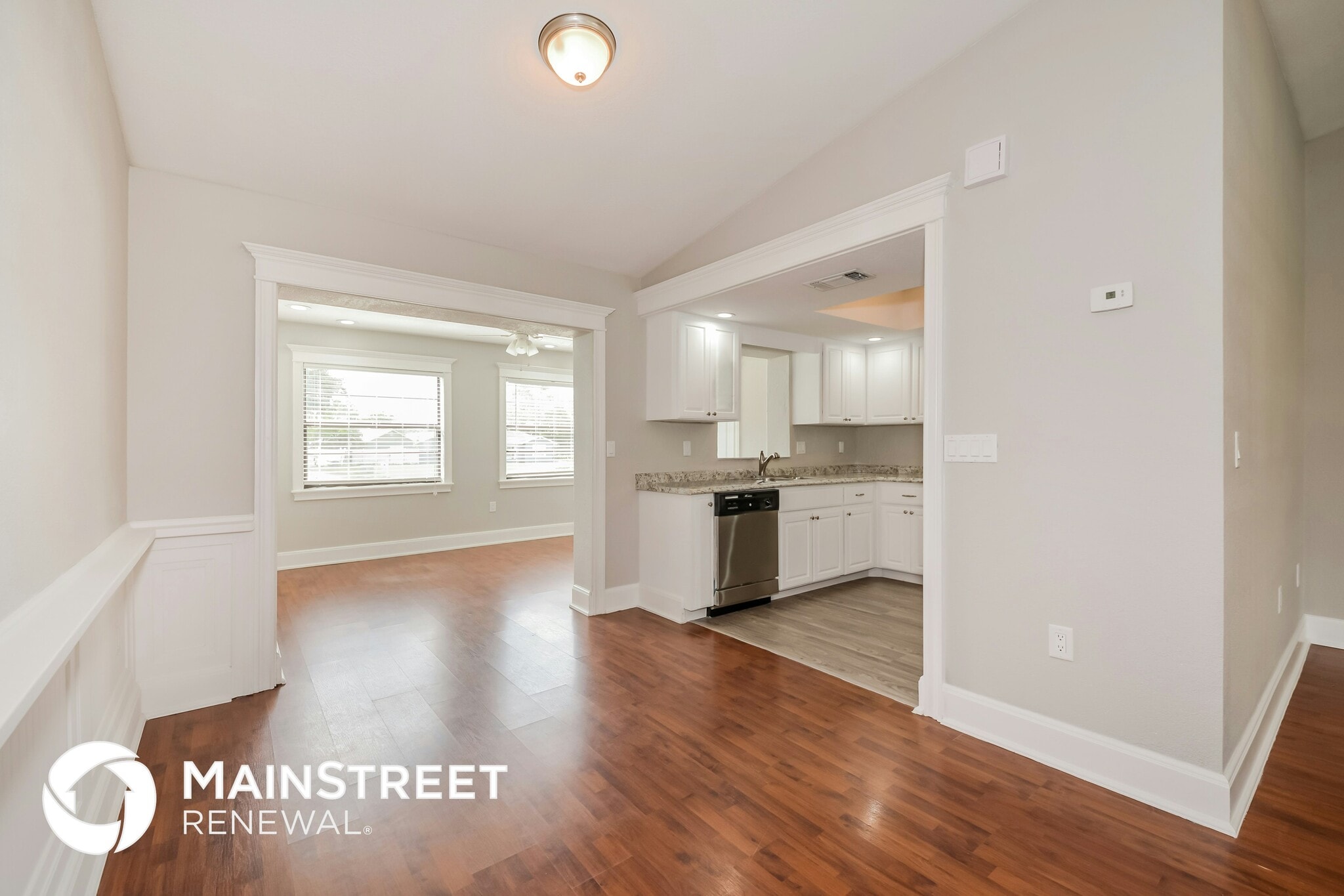 Building Photo - 4820 Camus St