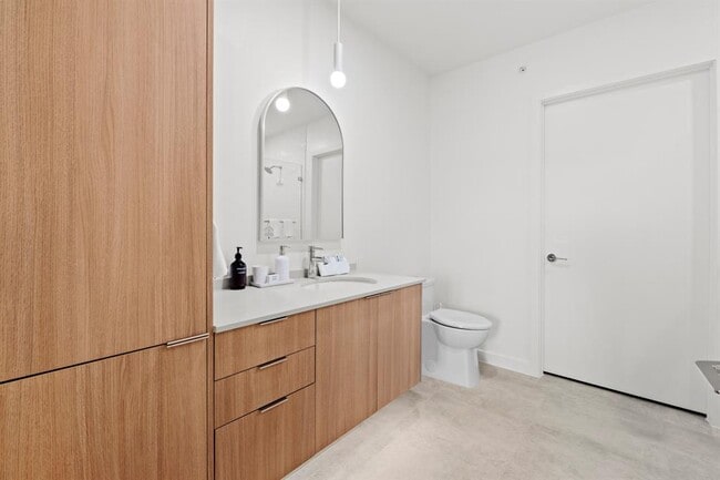 Building Photo - 2323 S Lamar Blvd