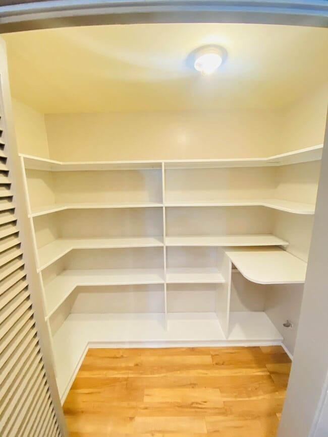 Building Photo - 106 Timber Ln Loop