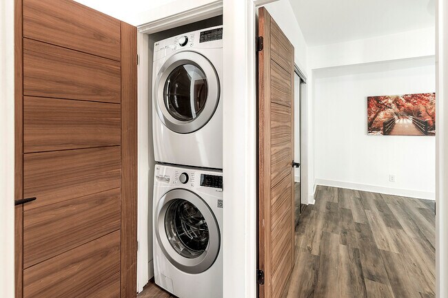 Building Photo - 2522 Gleason Ave