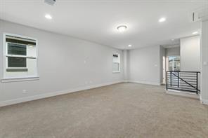 Building Photo - 1328 Westborough Ln