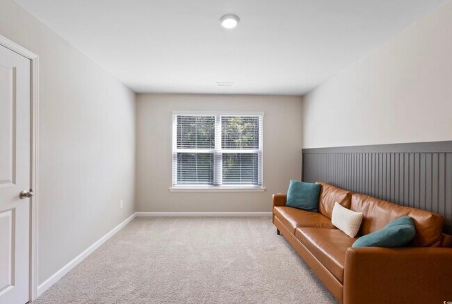 Building Photo - 124 Cassina Dr