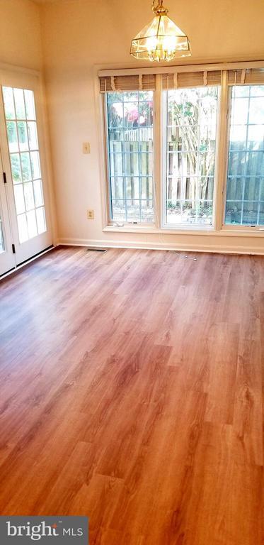 Building Photo - 464 Winding Rose Dr