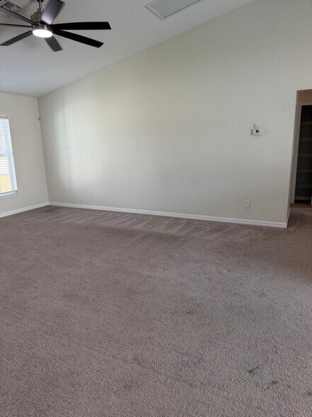 Living room - 2120 NW 18th Ave