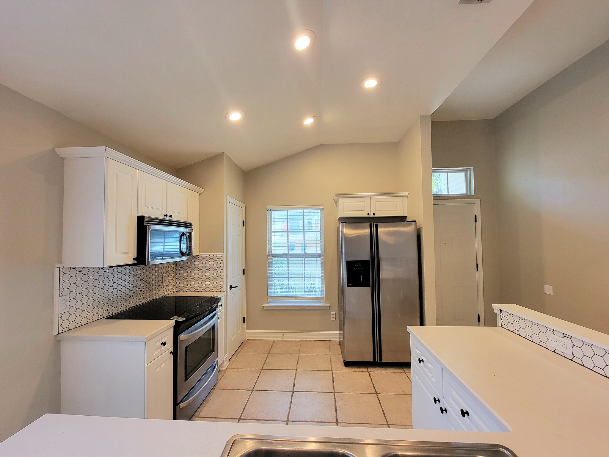 Building Photo - 2921 Alexis Ln