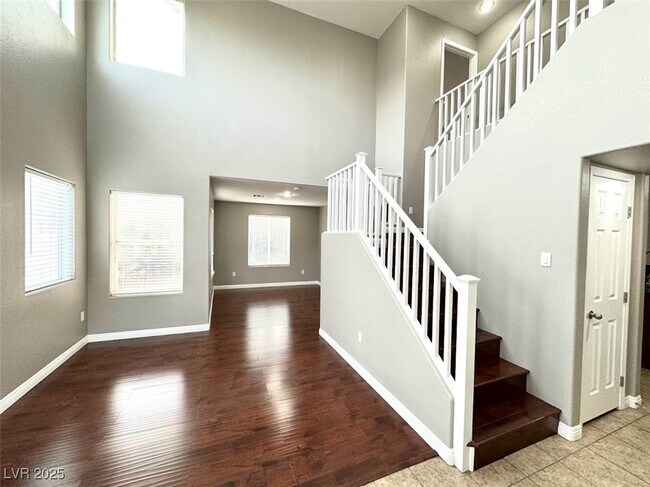 Building Photo - 8133 Stonyford Ct