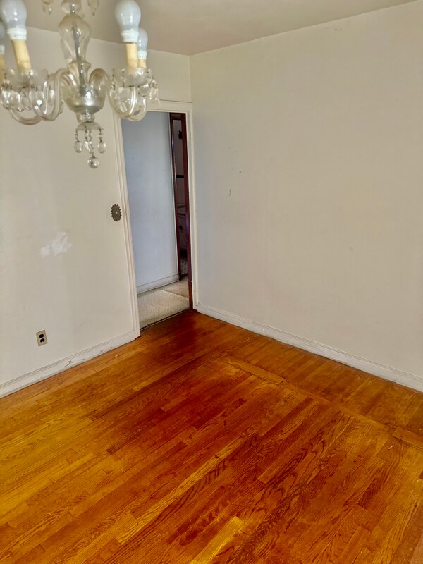 Building Photo - 151 Warner St