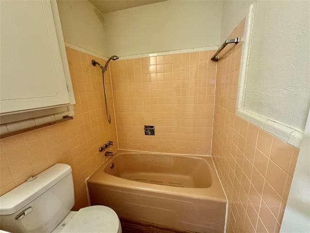 Building Photo - 4101 Lenore Dr