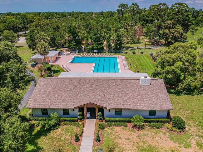 Building Photo - 970 Rolling Hills Dr