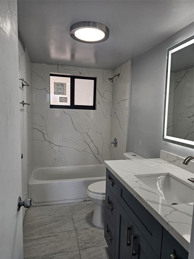 Building Photo - 15600 NW 7th Ave