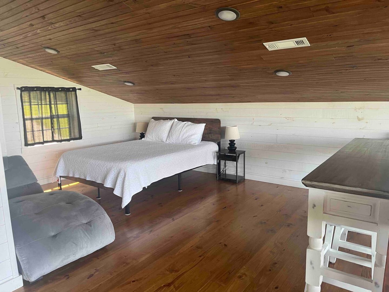 Building Photo - 1029 NC 1700