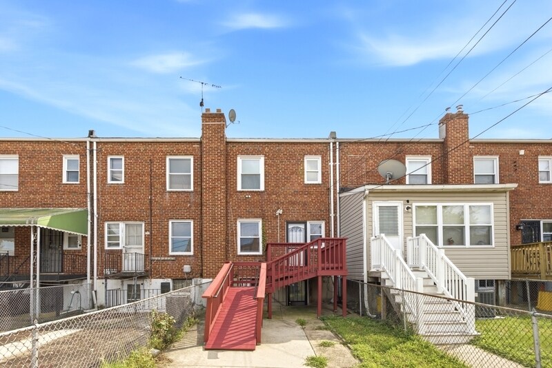 Building Photo - 3770 Ravenwood Ave