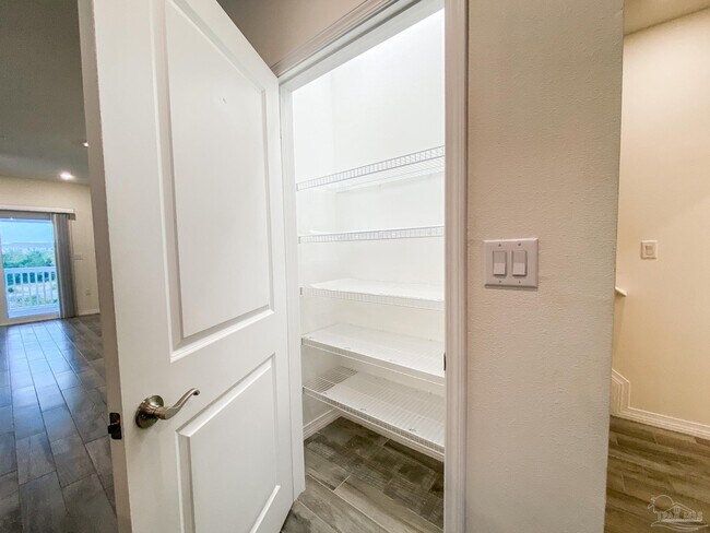 Building Photo - 14545 Salt Meadow Dr