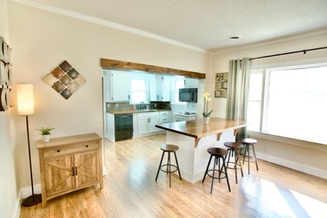 Building Photo - 707 Saint Marys St