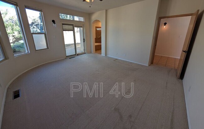 Building Photo - 12612 Carmel Ct NE